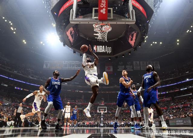 對她而言 對她而言