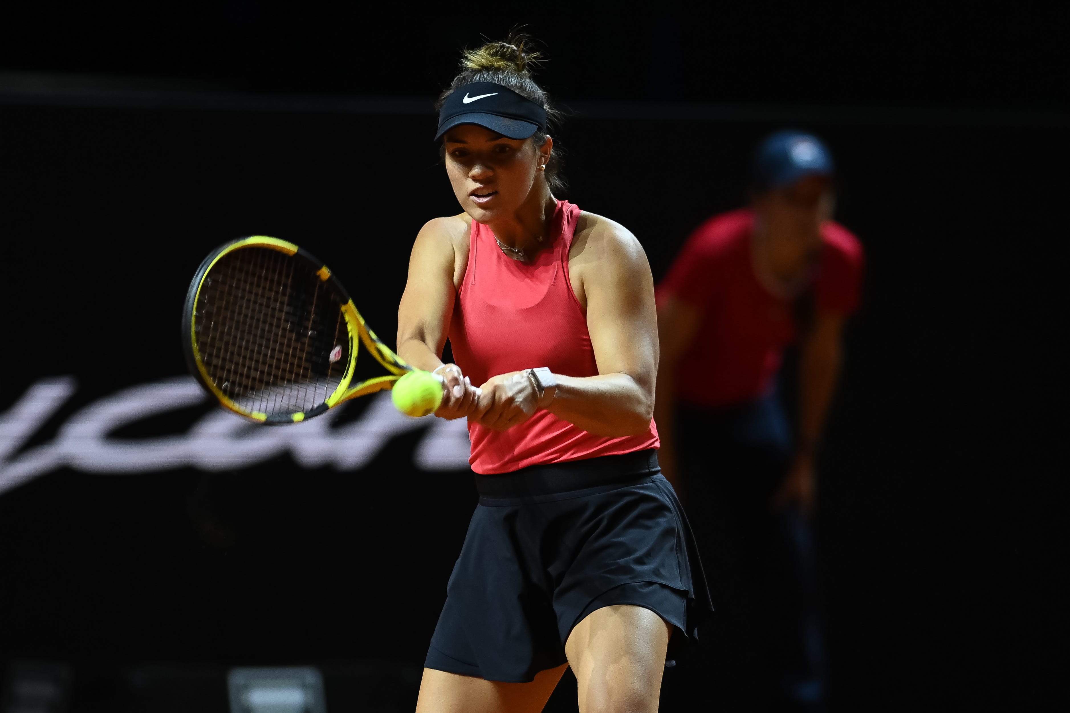 布利球場創 布利球場創